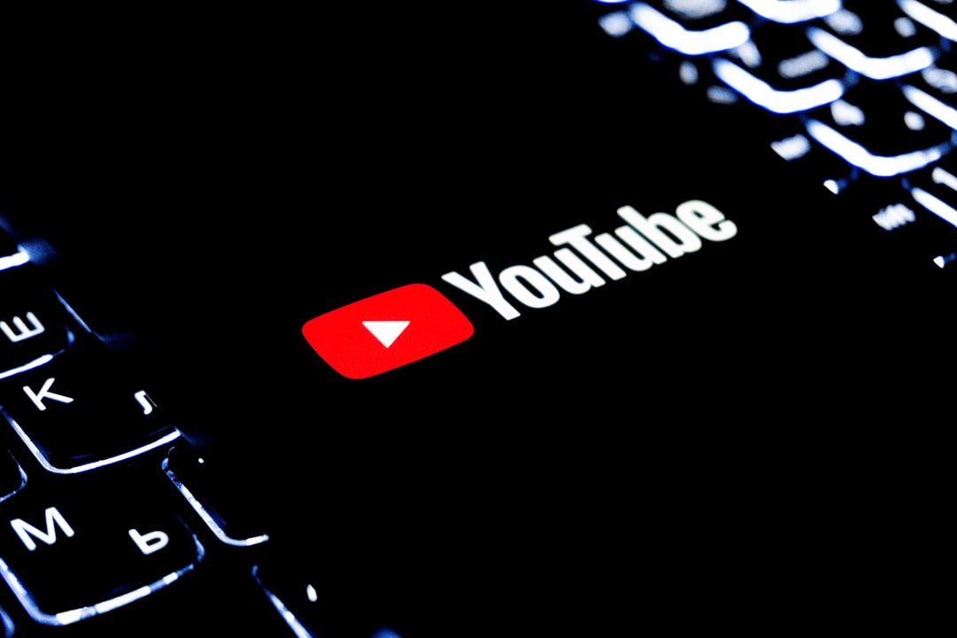 youtube-logo-on-a-dark-keyboard-n3mrg3ow8qw